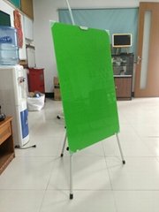 Glass whiteboard and stent